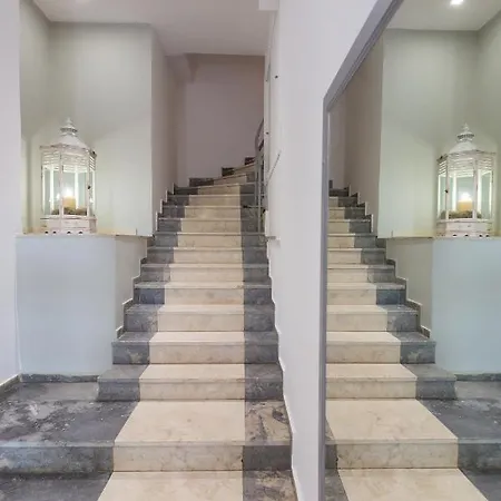 The Perfect Spot * Rhodes City